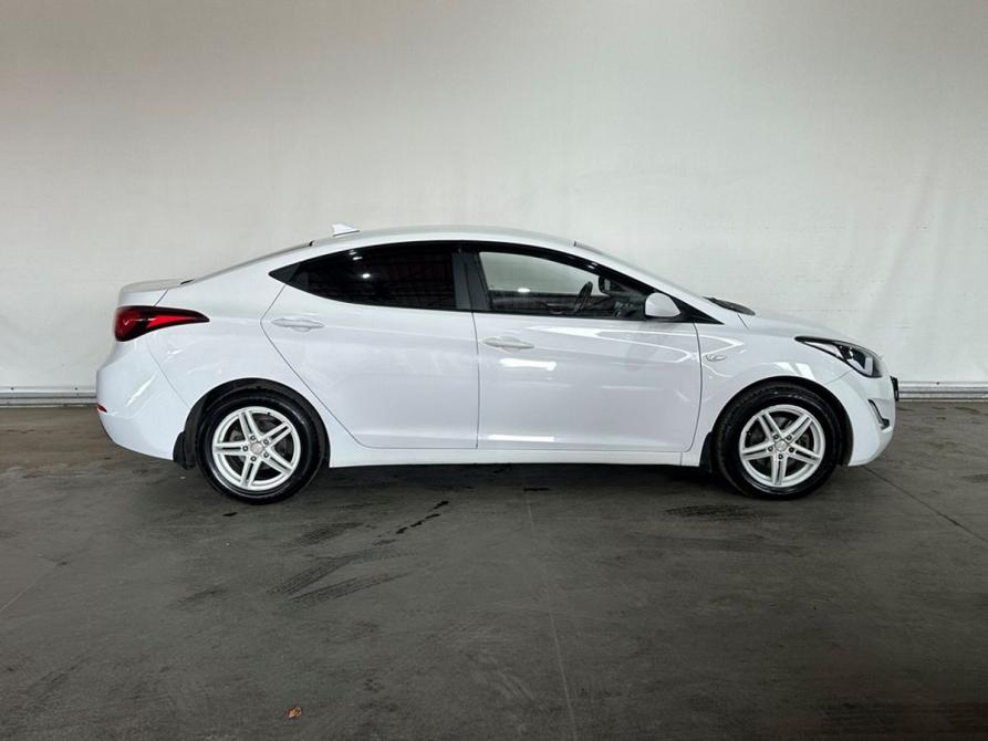 Hyundai Elantra V (MD) Рестайлинг Москва  - изображение 8