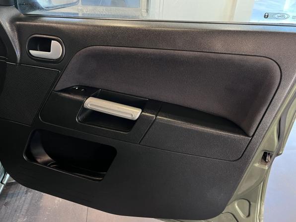 Ford Fusion I Рестайлинг с пробегом 2007 года, цена 350 000 рублей, 277594 км, хэтчбек, Автокод Объявления