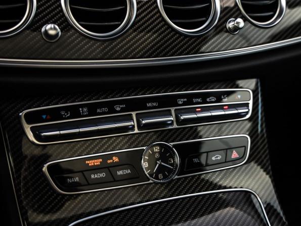 Mercedes-Benz E-Класс AMG V (W213) с пробегом 2018 года, цена 3 299 000 рублей, 242976 км, седан, Автокод Объявления