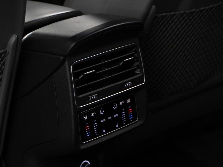 Audi Q8 I (4M) Москва  - изображение 12