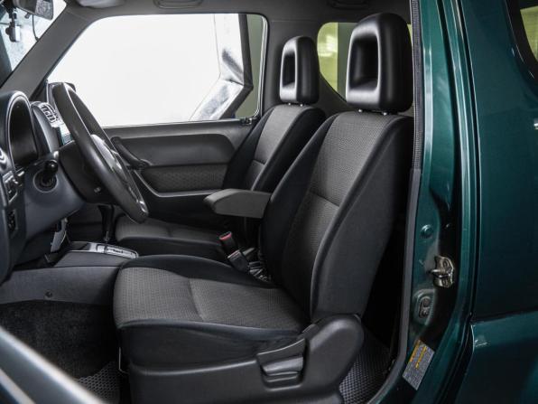 Suzuki Jimny III Рестайлинг 1 с пробегом 2007 года, цена 1 530 000 рублей, 67268 км, внедорожник открытый, Автокод Объявления