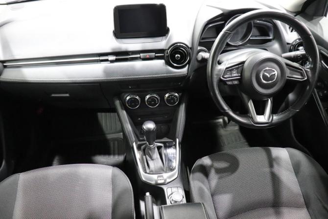 Mazda Demio IV (DJ) с пробегом 2018 года, цена 1 130 000 рублей, 30045 км, хэтчбек, Автокод Объявления