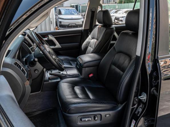 Toyota Land Cruiser 200 Series Рестайлинг 1 с пробегом 2012 года, цена 3 550 000 рублей, 133536 км, внедорожник, Автокод Объявления