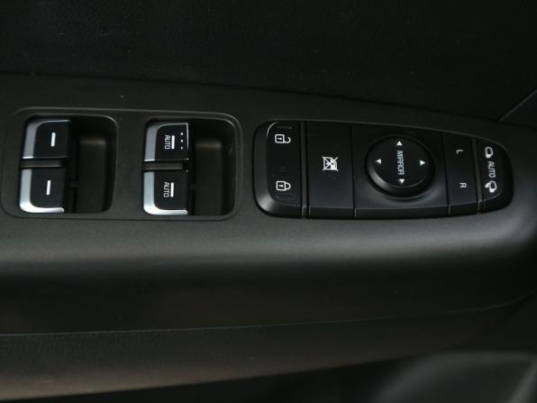 Kia Sportage IV Рестайлинг с пробегом 2019 года, цена 2 164 000 рублей, 109900 км, внедорожник, Автокод Объявления
