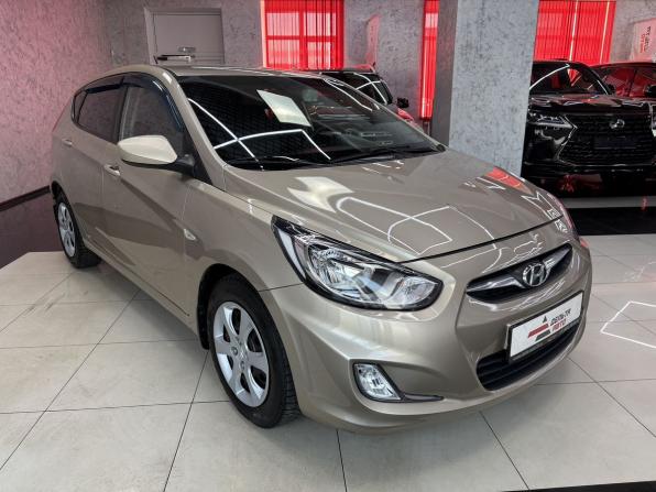 Hyundai Solaris I с пробегом 2013 года, цена 775 000 рублей, 219558 км, хэтчбек, Автокод Объявления
