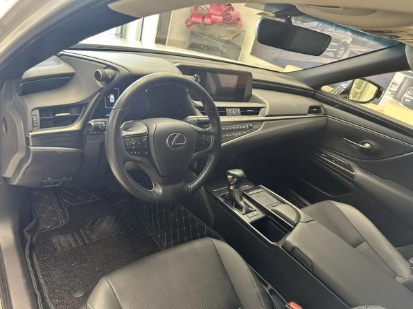 Lexus ES VII с пробегом 2021 года, цена 3 950 000 рублей, 17900 км, седан, Автокод Объявления