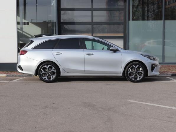Kia Ceed III с пробегом 2019 года, цена 1 670 000 рублей, 114000 км, хэтчбек, Автокод Объявления