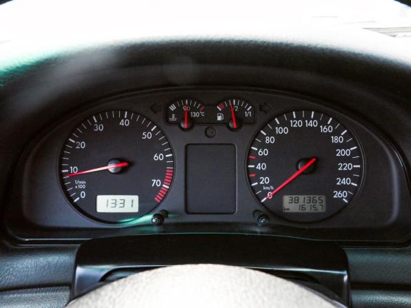 Volkswagen Passat B5 с пробегом 1999 года, цена 290 000 рублей, 381365 км, универсал, Автокод Объявления