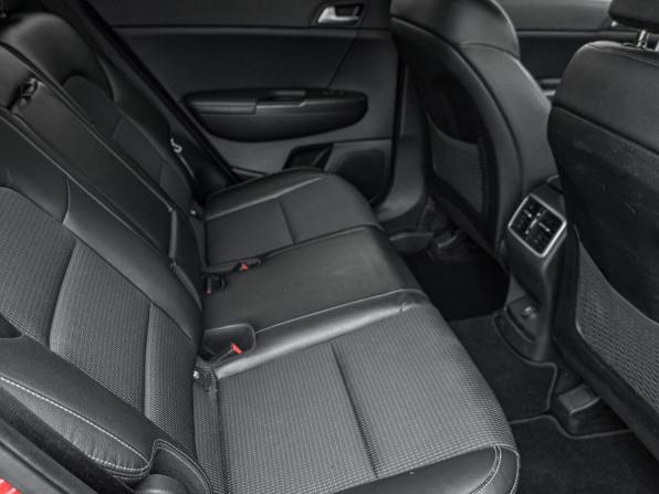 Kia Sportage IV с пробегом 2018 года, цена 1 825 000 рублей, 211770 км, внедорожник, Автокод Объявления