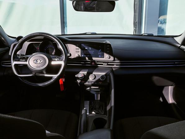 Hyundai Elantra VII (CN7) с пробегом 2021 года, цена 1 749 000 рублей, 162650 км, седан, Автокод Объявления