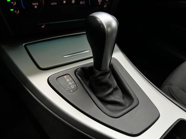 BMW 3 серии V (E90/E91/E92/E93) с пробегом 2006 года, цена 899 000 рублей, 180498 км, седан, Автокод Объявления