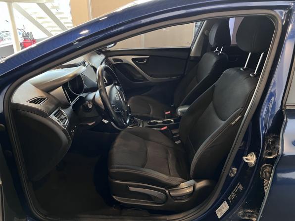 Hyundai Elantra V (MD) с пробегом 2012 года, цена 600 000 рублей, 313391 км, седан, Автокод Объявления