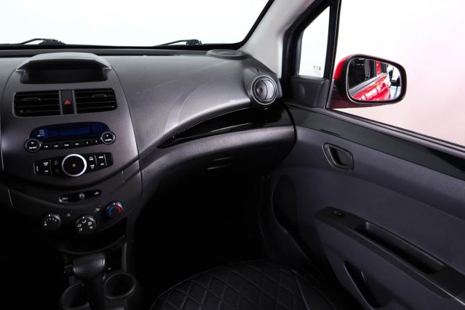Chevrolet Spark III (M300) Рестайлинг с пробегом 2011 года, цена 649 000 рублей, 106500 км, хэтчбек, Автокод Объявления