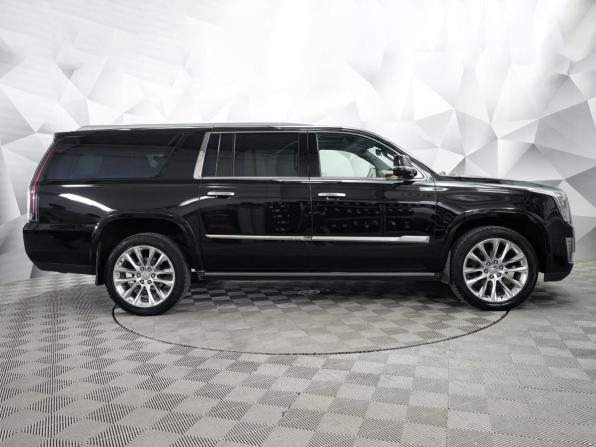 Cadillac Escalade IV с пробегом 2017 года, цена 5 350 000 рублей, 81684 км, внедорожник, Автокод Объявления