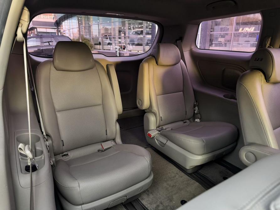 Kia Carnival III Санкт-Петербург  - изображение 29