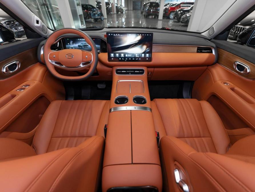 GAC Trumpchi S9 Москва  - изображение 8