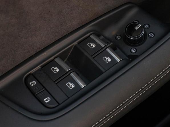 Audi Q8 I (4M) Рестайлинг с пробегом 2025 года, цена 14 290 000 рублей, 18 км, внедорожник, Автокод Объявления