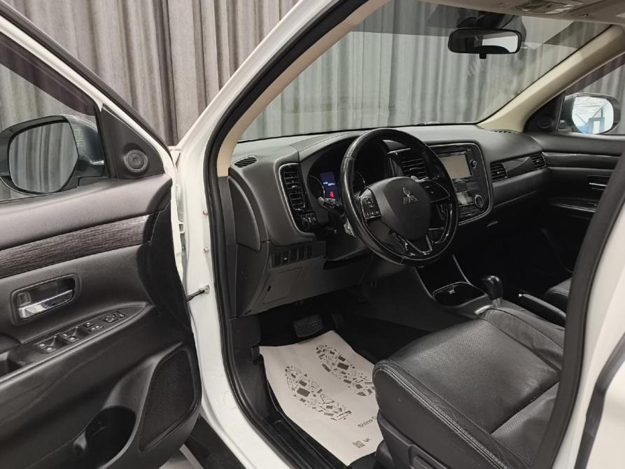 Mitsubishi Outlander III Рестайлинг 2 Красноярск  - изображение 9