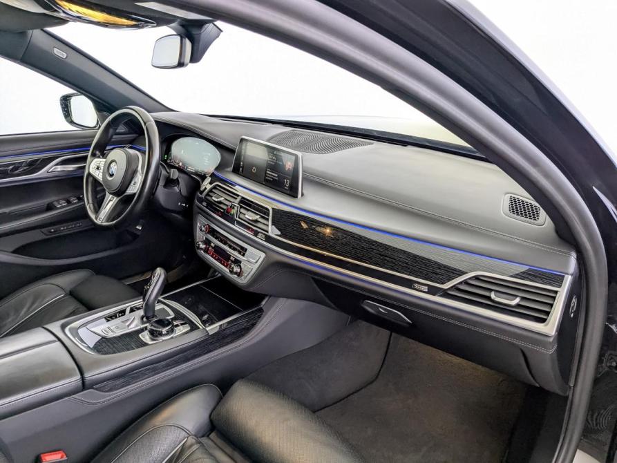 BMW 7 серии VI (G11/G12) Рестайлинг Москва  - изображение 11