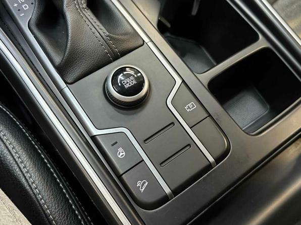 Kia Sorento IV с пробегом 2021 года, цена 2 375 000 рублей, 184641 км, внедорожник, Автокод Объявления