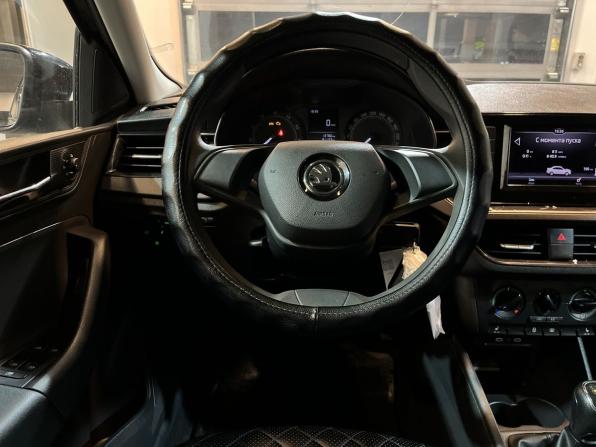 Skoda Rapid II с пробегом 2021 года, цена 1 433 000 рублей, 81135 км, лифтбек, Автокод Объявления