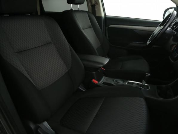 Mitsubishi Outlander III Рестайлинг 2 с пробегом 2015 года, цена 1 350 000 рублей, 164800 км, внедорожник, Автокод Объявления