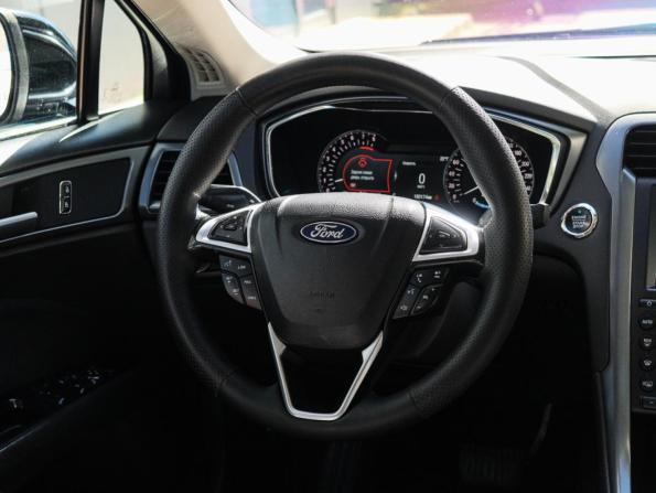 Ford Mondeo V с пробегом 2015 года, цена 1 600 000 рублей, 180171 км, седан, Автокод Объявления