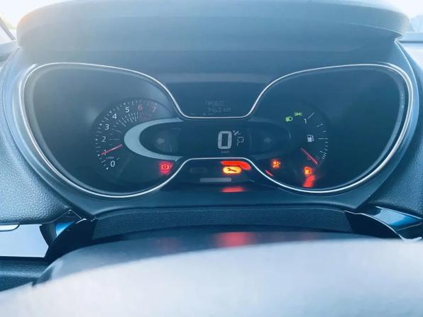 Renault Kaptur I Рестайлинг с пробегом 2020 года, цена 1 673 000 рублей, 118000 км, внедорожник, Автокод Объявления