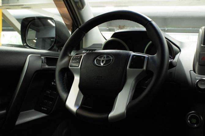 Toyota Land Cruiser Prado 150 Series с пробегом 2010 года, цена 2 589 000 рублей, 246765 км, внедорожник, Автокод Объявления