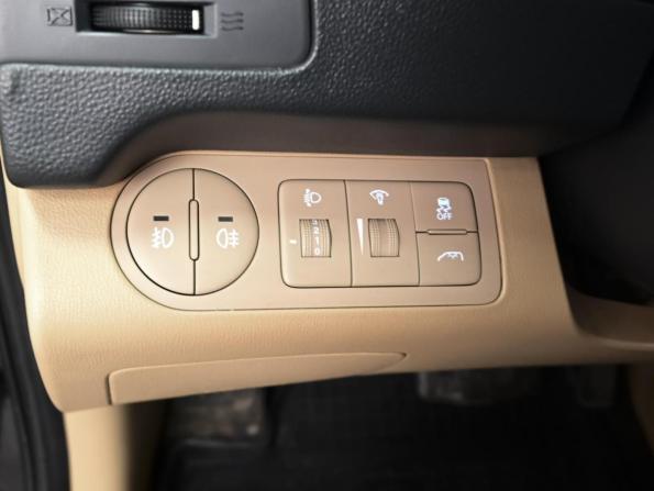 Hyundai H-1 II Рестайлинг 2 с пробегом 2018 года, цена 2 884 000 рублей, 116515 км, минивэн, Автокод Объявления
