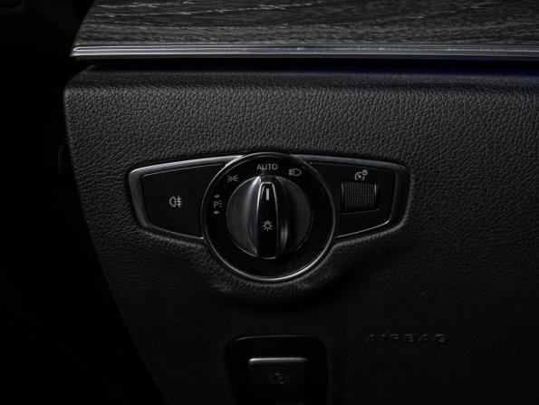 Mercedes-Benz E-Класс V (W213 S213 C238) с пробегом 2019 года, цена 3 020 000 рублей, 151495 км, седан, Автокод Объявления
