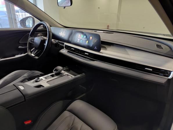 Chery Arrizo 8 с пробегом 2024 года, цена 2 125 000 рублей, 29549 км, седан, Автокод Объявления
