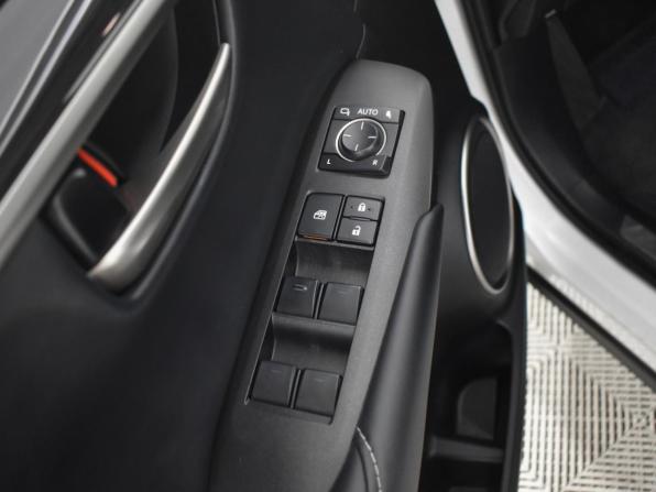 Lexus NX I с пробегом 2016 года, цена 2 475 900 рублей, 149901 км, внедорожник, Автокод Объявления