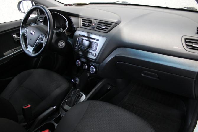 Kia Rio III Рестайлинг с пробегом 2016 года, цена 1 025 000 рублей, 135822 км, седан, Автокод Объявления