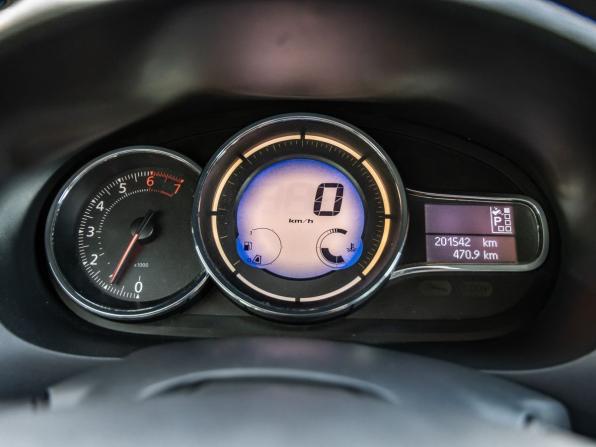 Renault Fluence I Рестайлинг с пробегом 2013 года, цена 798 000 рублей, 201542 км, седан, Автокод Объявления