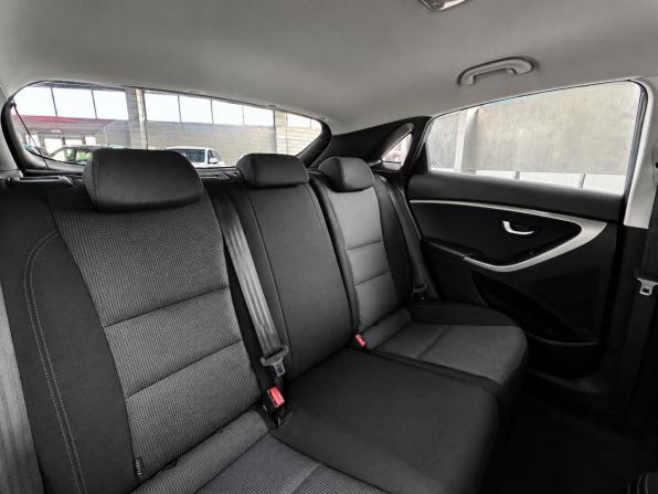 Hyundai i30 II с пробегом 2013 года, цена 950 000 рублей, 163363 км, хэтчбек, Автокод Объявления