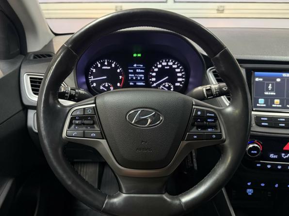 Hyundai Solaris II с пробегом 2019 года, цена 1 275 000 рублей, 112606 км, седан, Автокод Объявления