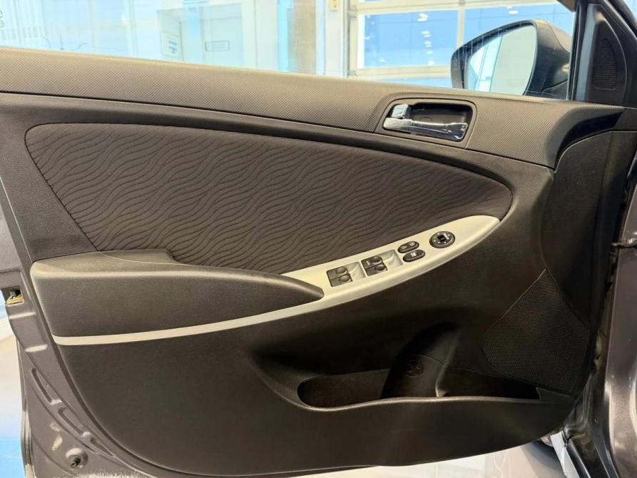 Hyundai Solaris I Подольск  - изображение 9