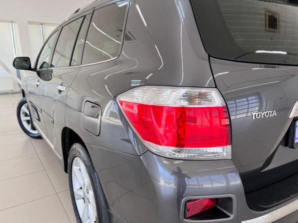 Toyota Highlander II (XU40) Рестайлинг с пробегом 2010 года, цена 2 190 000 рублей, 102444 км, внедорожник, Автокод Объявления