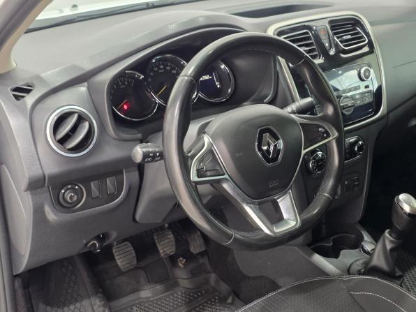 Renault Logan II Рестайлинг с пробегом 2020 года, цена 820 000 рублей, 136000 км, седан, Автокод Объявления