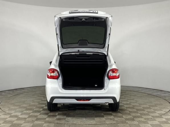 Lada (ВАЗ) Granta I Рестайлинг с пробегом 2023 года, цена 880 000 рублей, 29301 км, лифтбек, Автокод Объявления