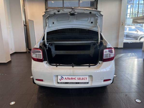 Renault Logan II с пробегом 2017 года, цена 306 200 рублей, 329356 км, седан, Автокод Объявления