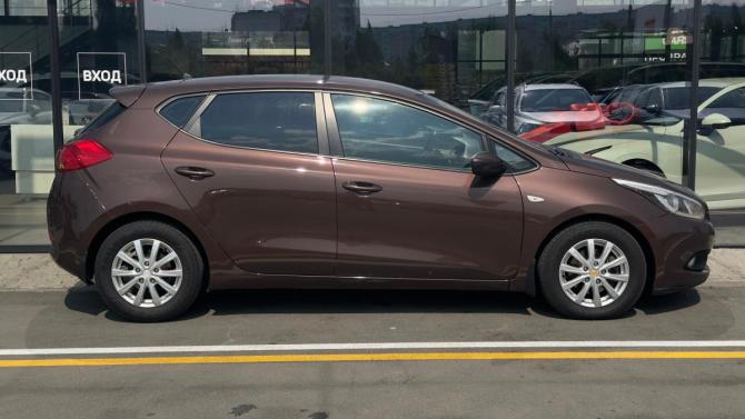 Kia Ceed II с пробегом 2013 года, цена 790 000 рублей, 209039 км, хэтчбек, Автокод Объявления