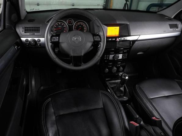 Opel Astra H Рестайлинг с пробегом 2012 года, цена 864 000 рублей, 148880 км, седан, Автокод Объявления
