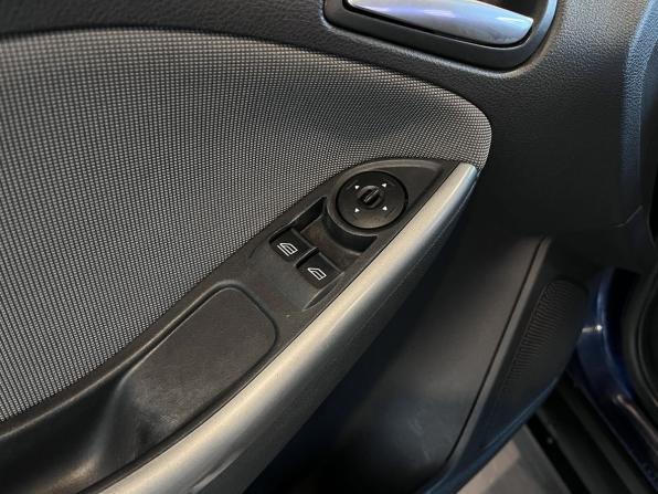 Ford Focus III с пробегом 2012 года, цена 595 000 рублей, 230503 км, универсал, Автокод Объявления