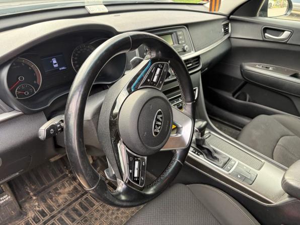 Kia Optima IV Рестайлинг с пробегом 2018 года, цена 2 059 000 рублей, 81644 км, седан, Автокод Объявления