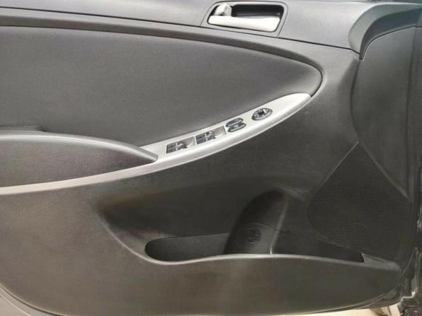 Hyundai Solaris I Рестайлинг с пробегом 2016 года, цена 841 510 рублей, 192837 км, седан, Автокод Объявления