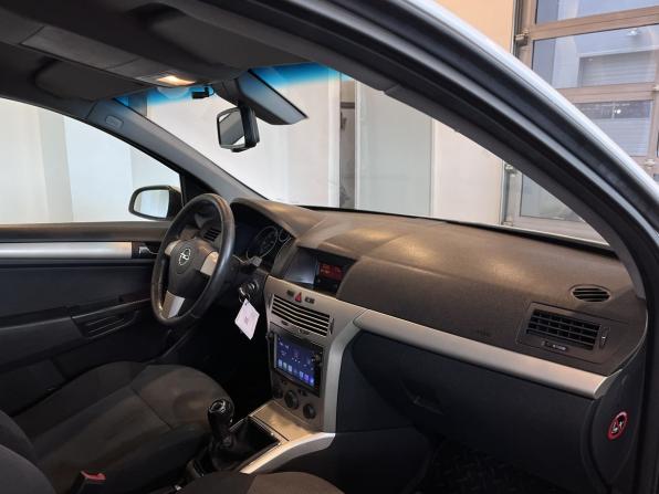Opel Astra H Рестайлинг с пробегом 2007 года, цена 249 000 рублей, 215002 км, универсал, Автокод Объявления