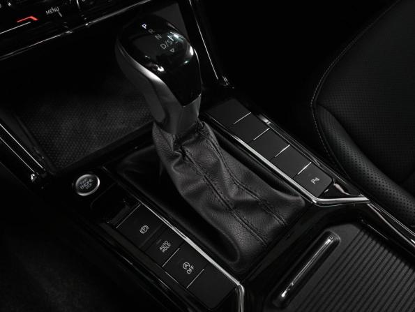 Volkswagen Passat (North America and China) II (China Market) Рестайлинг с пробегом 2024 года, цена 4 189 000 рублей, 43 км, седан, Автокод Объявления
