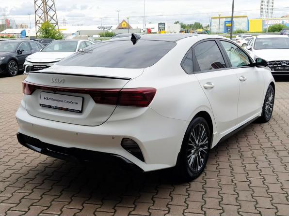 Kia Cerato IV с пробегом 2022 года, цена 2 400 000 рублей, 79724 км, седан, Автокод Объявления